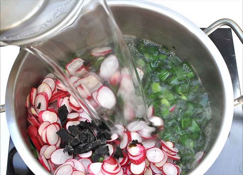 recette soupe radis oignons blancs